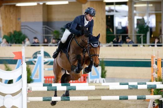 Markus Saurugg (St) nimmt den Weltcup in Bordeaux in Angriff. Archivbild © Magna Racino | Manfred Leitgeb