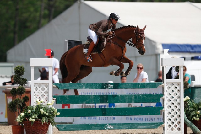 Centina Cat und Bianca Babanitz (AUT/NÖ) holten den 14. Platz in der Classic Tour (1.30 m) © Hervé Bonnaud & Tomas Holcbecher