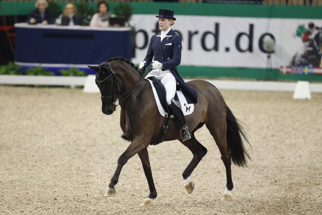 Beatrice Buchwald gewinnt mit Weihegold. © Stefan Lafrentz