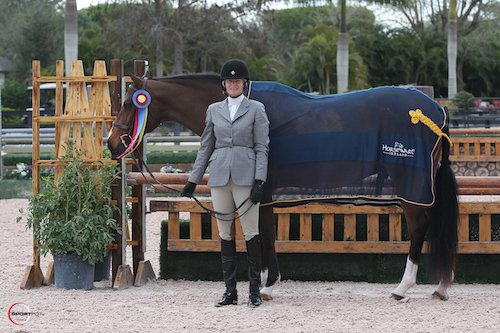 Dawn Fogel and Summer Catch in their championship presentation. © Sportfot