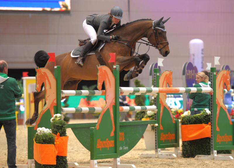 Super gemacht! Julia Kremser (GER) und Bugatti siegten in der Alpenspan Big Amateur Tour hochverdient! © Fotoagentur Dill