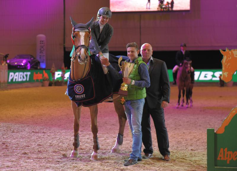 Julia Kremser (GER) und Bugatti waren in der Alpenspan Big Amateur Tour einfach nicht zu schlagen! © Fotoagentur Dill