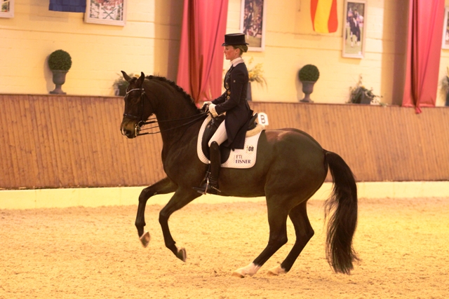 Helen Langehanenberg (GER) & Diamigo OLD. © Turnierfotografie Hilgenberg