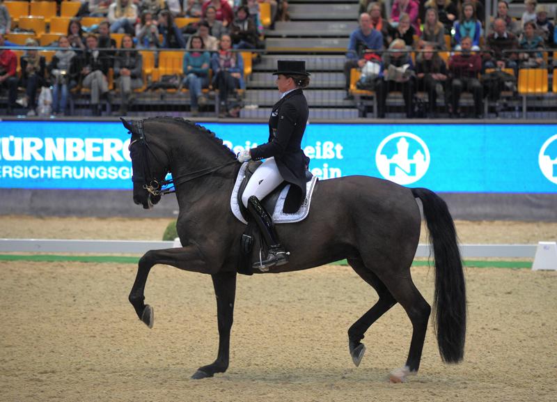 Dorothee Schneider (GER) und Ullrichequine´s St Emilion siegen im Grand Prix Special. © Fotoagentur Dill