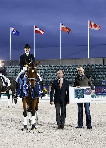 Tinne and Divertimento in their winning presentation. © SusanJStickle.com