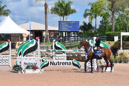 Kaitlin Campbell und Rocky W bei der Siegerehrung © Mancini Photos