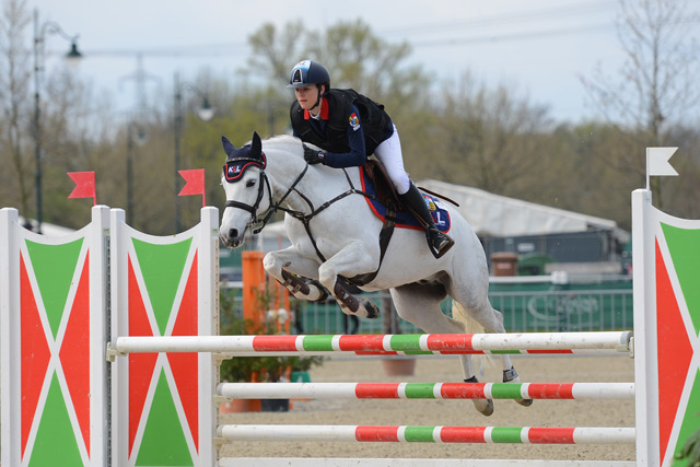 Maximiliane Ruppert (GER) pilotierte Zauberwald Miracoulix in der VIP Tour Small souverän zum Sieg © Nicole Ciscato