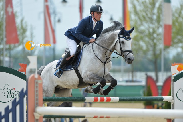 Bild: Christopher Dirnberger und sein 11-jähriger Holsteiner Hengst Casillas 2 bewiesen sich bei der CSI3 Magna Racino Spring Tour 2015. © Hervé Bonnaud