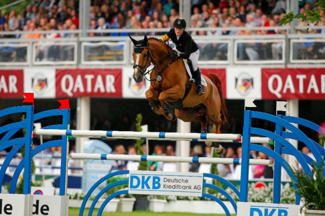 Janne Friederike Meyer baut die Führung in Wiesbaden aus. © Stefan Lafrentz