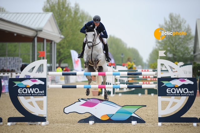 Max Kühner ist mit gleich drei Pferden für die EM qualifiziert! © Hervé Bonnaud