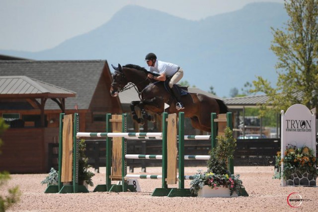 Derek Petersen and Forgiven competing in the $5,000 Suncast® 1.45m Welcome Stake. © Sportfot