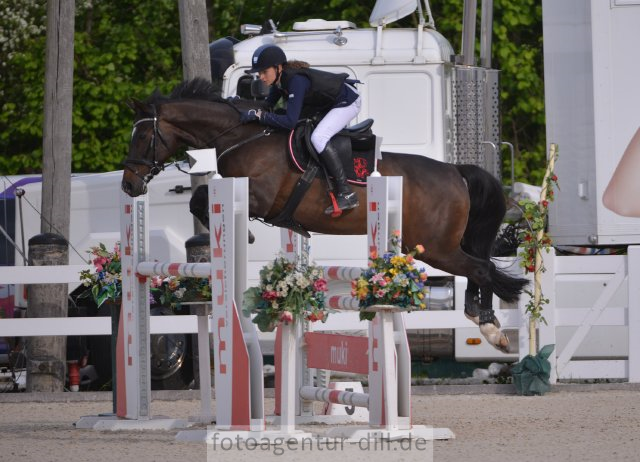 SebestaMarieChristine_Olala2_12_2.QualiHappyHorse_L_115cm_CasinoGPLhausen