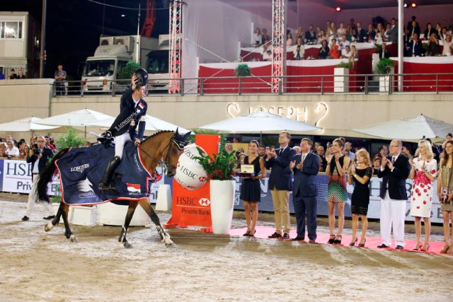 So sehen Sieger aus! Scott Brash (GBR) und Hello M'Lady bei der LGCT Siegerehrung am Samstagabend in Monaco © Stefano Grasso / LGCT