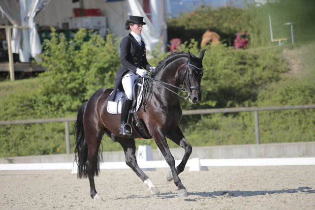 Katharina Haar und Saint Tropez. © Benedikt Brunnmayr