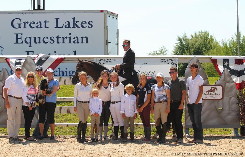 David Beisel and Ammeretto accept the award © Emily Meehan / Phelps Media Group