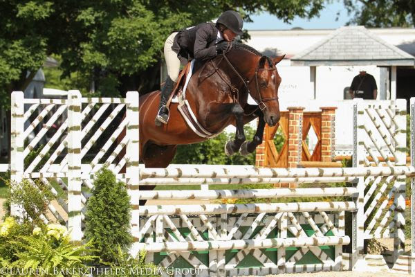 Kelley Farmer and Point Being © Lauren Baker / Phelpssports.com