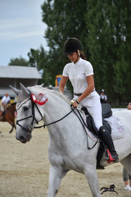 Nani Kulmitzer (K) und Colbera siegen im LM-Springen © sIBIL sLEJKO