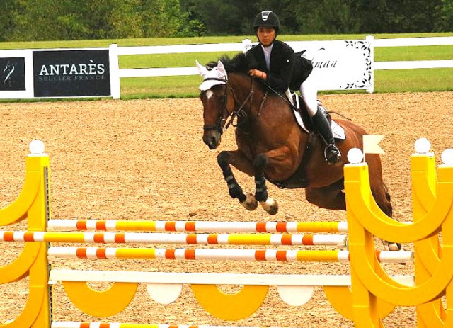 Louisa Brackett and Memphis Belle. © Phelps Media Group