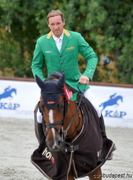 Applaus, Applaus! Gerfried Puck und Bionda auf der Ehrenrunde. © CSIO Budapest
