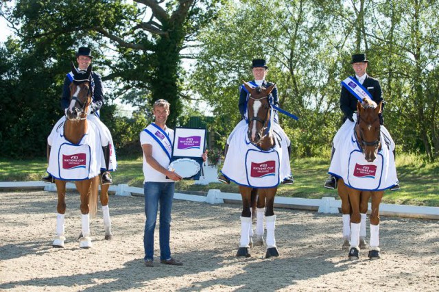 Team Dänemark gewinnt die Etappe des Nation Cups in Hickstead - vertreten durch Sune Hansen, Sidsel Johansen und Anders Dahl. © FEI/Jon Stroud