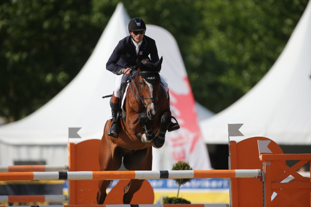 Stefan Eder (S), hier mit Lualdi, siegt beim S*-Springen in Ranshofen. © Archiv - Tomas Holcbecher