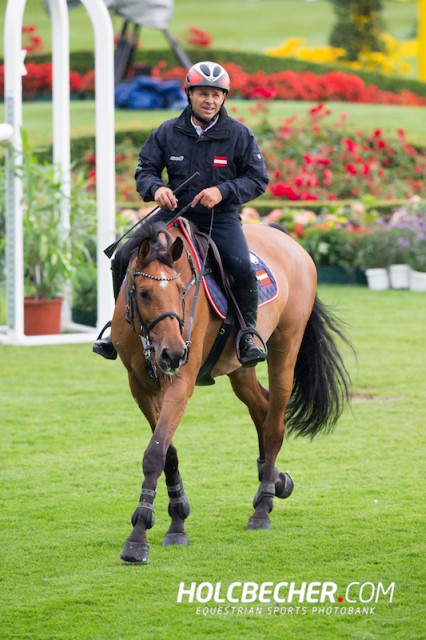 Das zweite Championat nach den Weltreiterspielen in Caen (2014) wartete diese Tage auf Markus Saurugg und seine Stute Texas. © Tomas Holcbecher
