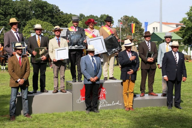 Siegerehrung Nationenpreis Zweispänner © Dr. Jürgen Schwarzi