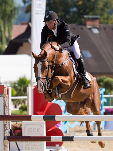 Team world and European champion Jur Vrieling (NED) had to concede the narrowest of defeats with Arezzo VDL in the CSI5* GLOCK’s Perfection Tour today. © Michael Rzepa