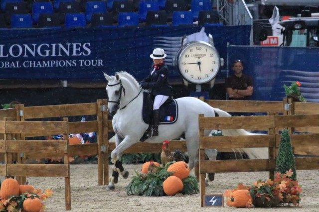 Caroline Brun (FRA) war mit Mundo die beste Dame im Trail Bewerb. © Petra Kerschbaum