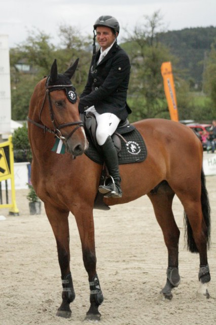 Mevisto Reiter Roland Englbrecht hatte nach seinem Doppelsieg in der Casino Qualifikation allen Grund zum Strahlen. © OOEPS/ Nora Kronheim