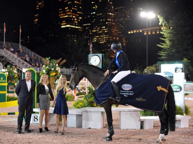 Nicole Bellissimo and Harley David in their winning presentation with her family: Mark, Katherine and Paige Bellissimo. © Josh Walker for The Chronicle of the Horse