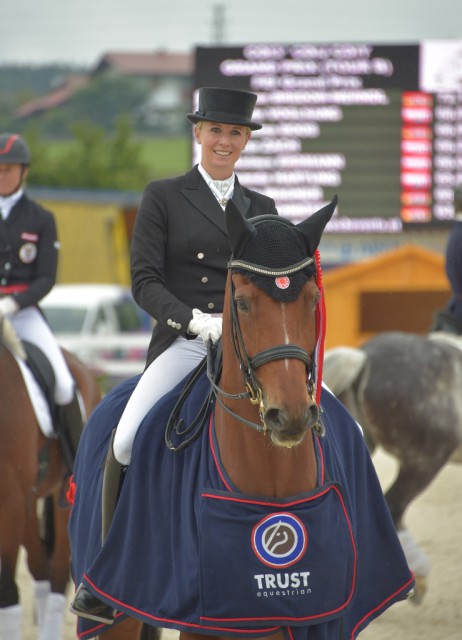 So kennt man die Amazone aus Bayern: immer mit einem Lächeln auf den Lippen. © Fotoagentur Dill 