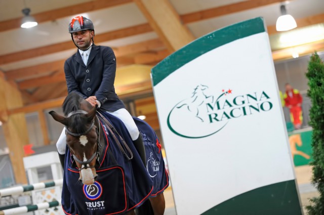 20151011-20134282-AP