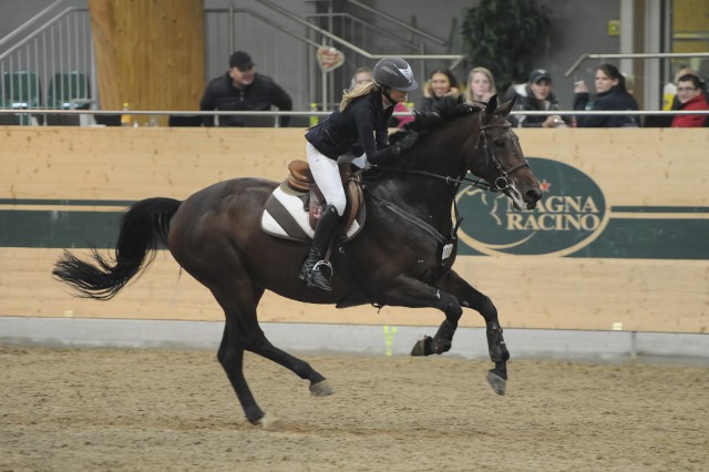 DragicevicLaura_AidoraIRitz_B17_Ehrenrunde02_CSNB_Racino_chorsesportsphoto (2)