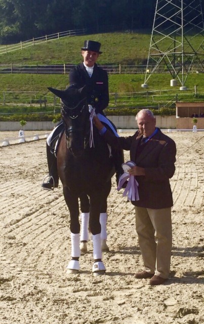 Angela Hergeth freute sich über die Glückwünsche von Uwe Mechlem nach ihrem Grand Prix Sieg. © Privat