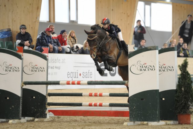 Die Klasse A1 war fest in ungarischer Hand: Costa Brava und Anna Janik (HUN). © horsesportsphoto.eu