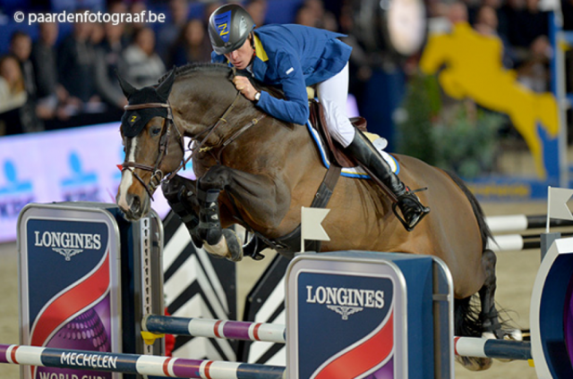 Christian Ahlmann (GER) und Taloubet Z setzten sich im Weltcup Springen an die Spitze. © paardenfotograaf.be