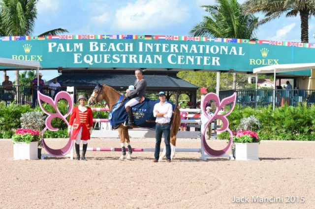 Wilhelm Genn and Bugatti in their presentation ceremony with ring master Christian Moreno and Manuel Restrepo of Pony Up Horse Treats. © Mancini Photos