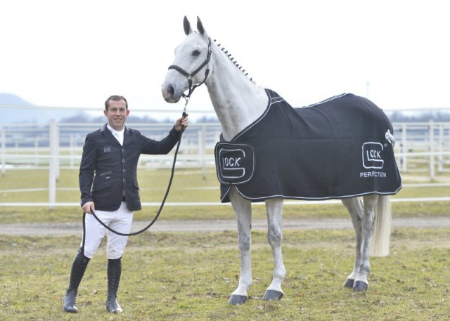 GLOCK rider Gerco Schröder lives for the horses and knows: you can’t do without them. © GHPC / studiohorst