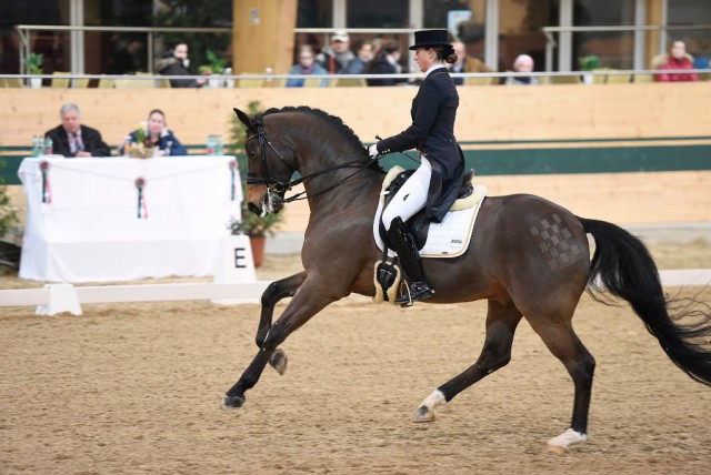 BrunsWibke_ Biedermeier1_BW21_SO_CDNARacino_chorsesportsphoto