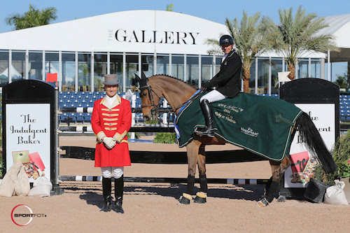 Eric Lamaze and Fine Lady 5 and their winning presentation with ringmaster Christian Craig. © Sportfot