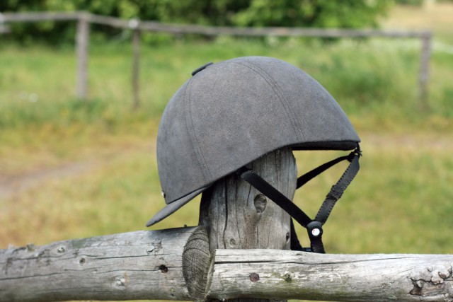 Nur 25% der Reiter tragen Helm! © Shutterstock