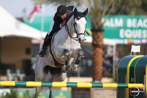 Lisa Goldman and Hindsight. © us.sportfot.com