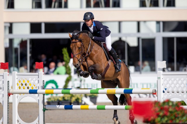 Julien Epaillard (FRA) & Safari D Auge gewannen das CSI4*-Springen der Großen Tour. © Stefan Lafrentz