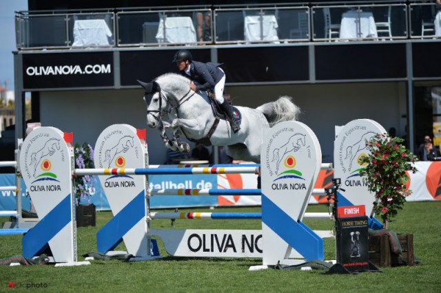 Alexander Schill erfolgreich in Oliva Nova. © Hervé Bonnaud