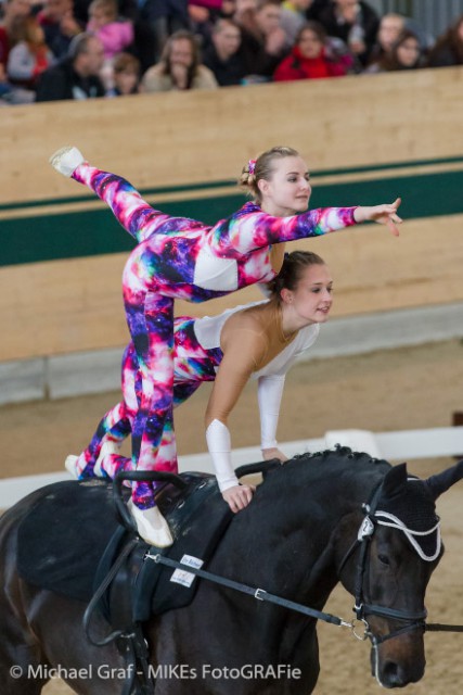 CVIJ2* Pas de deux. © Michael Graf