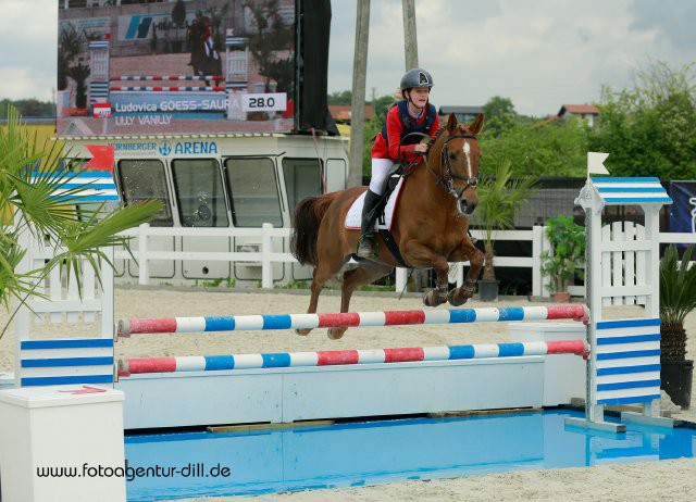Ludovica Goess-Saurau und Lilly Vanilly für das Team Österreich im FEI Pony Nations Cup powered by Alpenspan. © Fotoagentur Dill