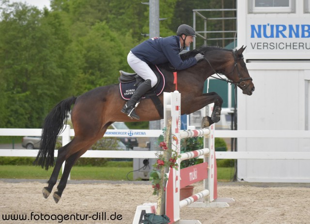 Gentile sprang unter Andreas Gorton-Hülgerth (St) auf den dritten Platz im 1.25 m Bewerb. © Fotoagentur Dill