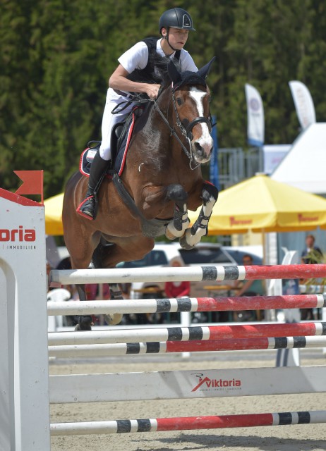 Dominik Juffinger (T) und Candilla siegten im K&W Youngster Cup. © Fotoagentur Dill