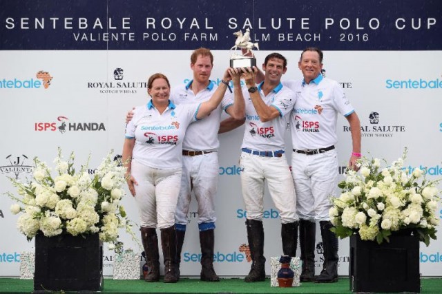 Melissa Ganzi, Prince Harry, Malcolm Borwick and Bob Jornyvaz. © Getty Images